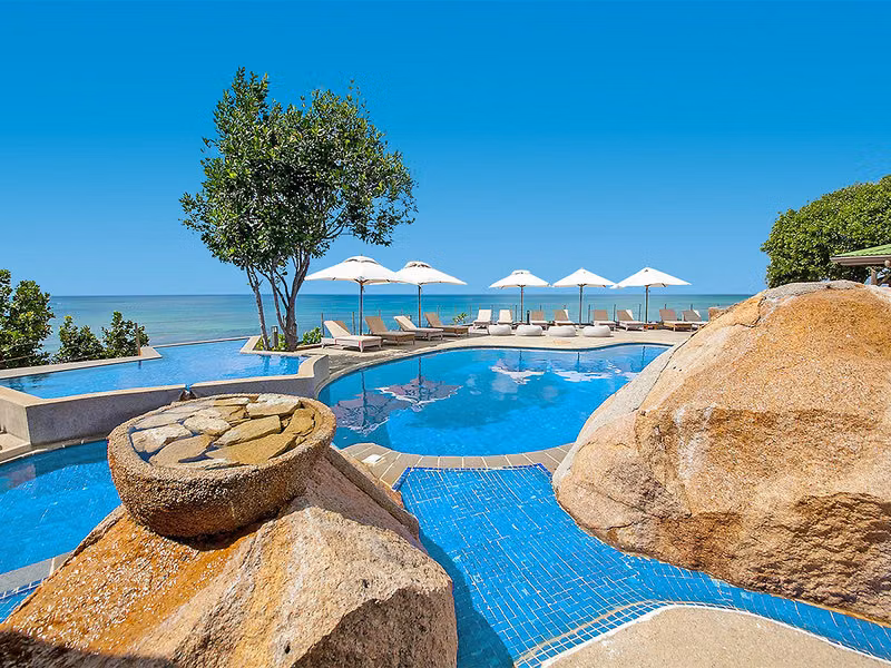 Coco de Mer & Black Parrot Suites