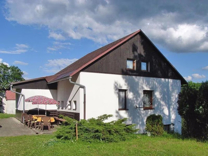 Ferienvilla mit privatem Pool / 10 pax