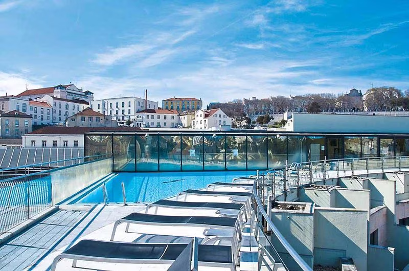 Executive Eden Aparthotel