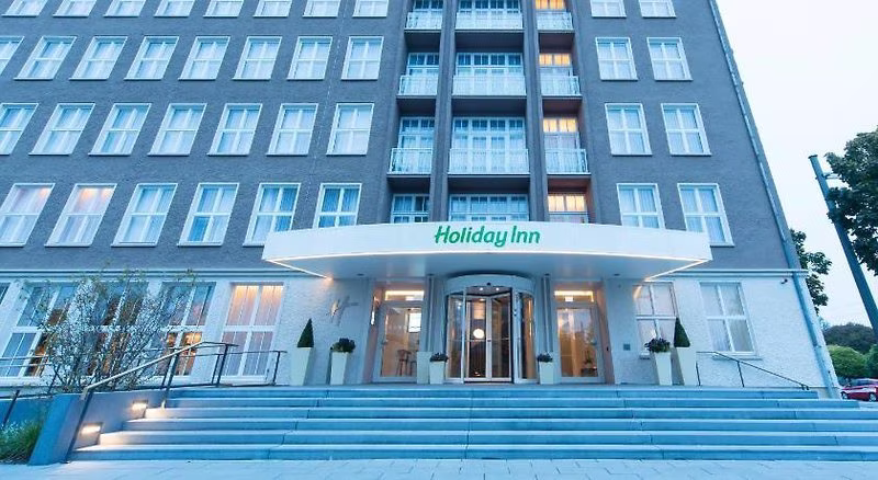 Holiday Inn Dresden - Am Zwinger by IHG