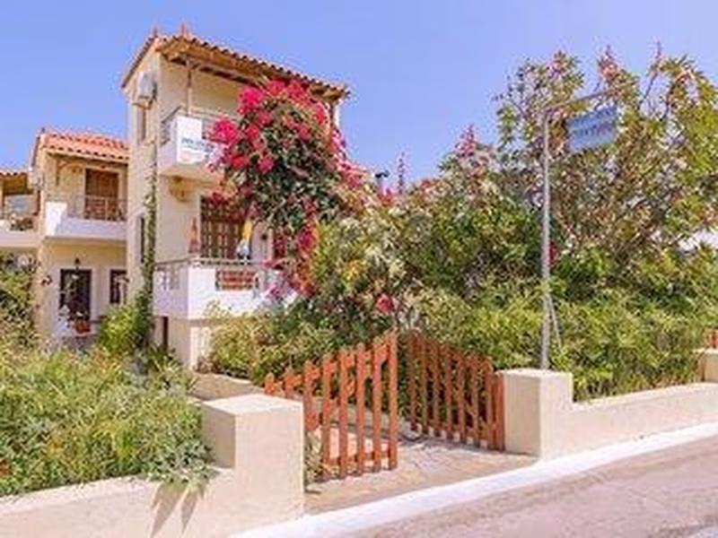 Maria Studios and Apartments