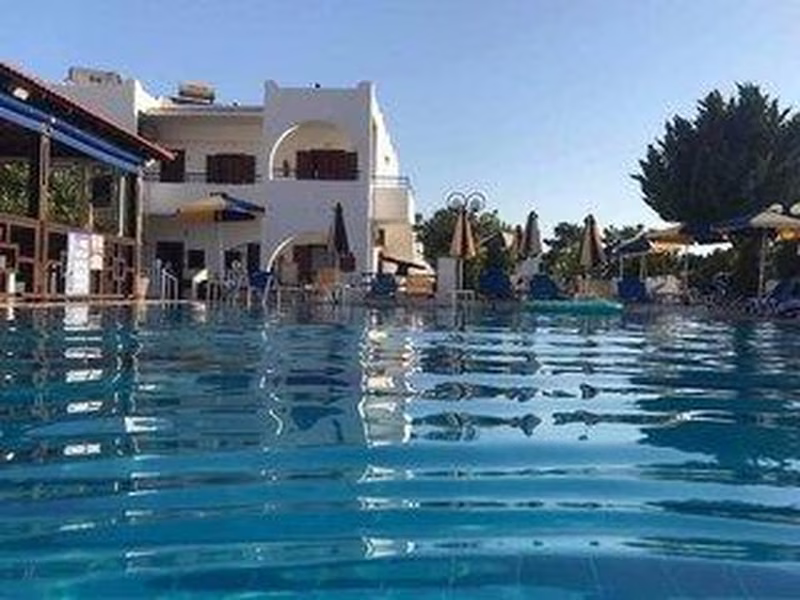 Chrysanthi Hotel - Studios & Apartments Pefkos
