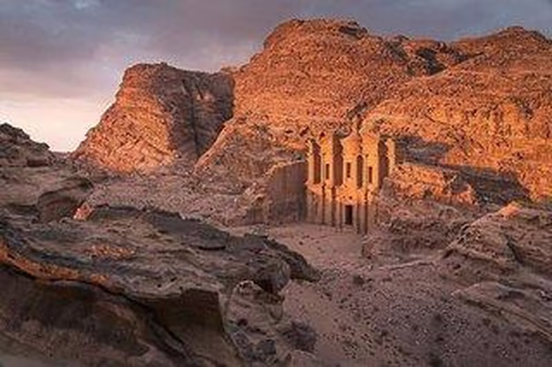 Jordanien: Mosaike, Felsenstätte und heilendes Wasser