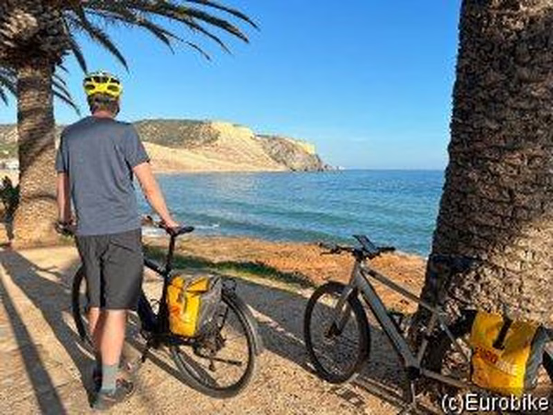 Portugal: Radeln entlang der Küste zwischen Klippen und Stränden mit Badeaufenthalt