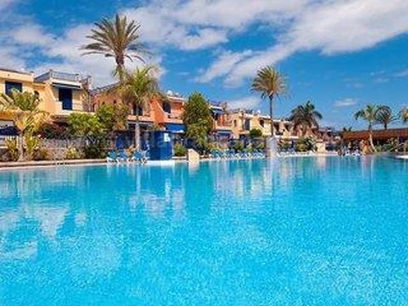 Bahia Meloneras Villas