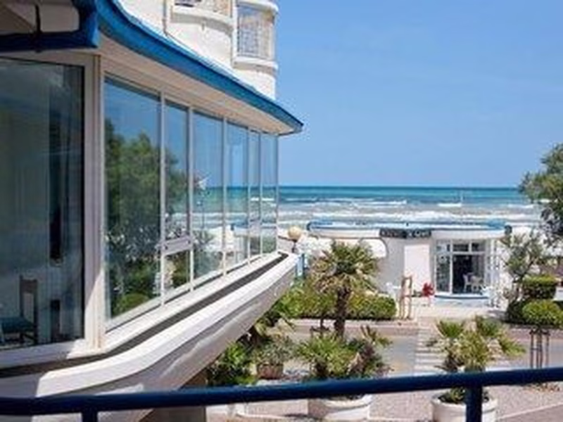 HR Resort