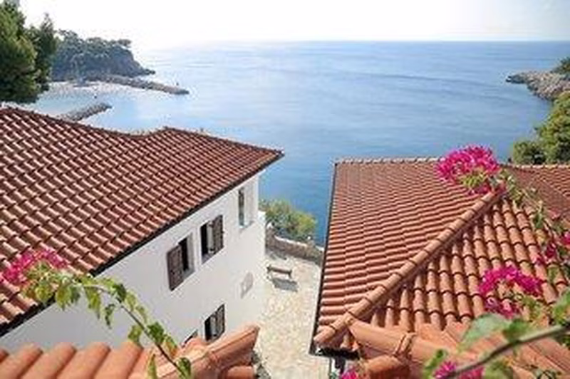 Yalis Alonissos