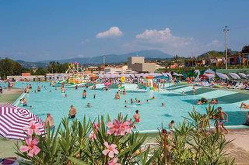 Sisan Family Resort