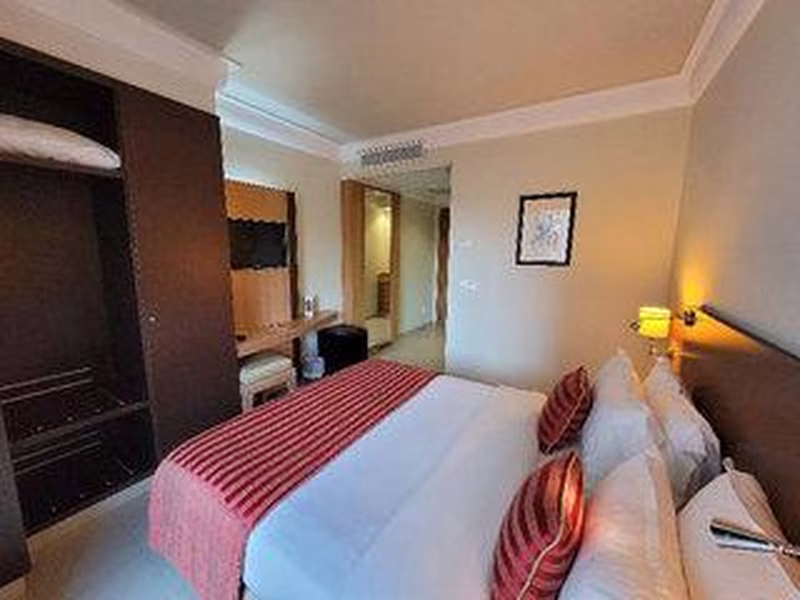 Hotel Tiba