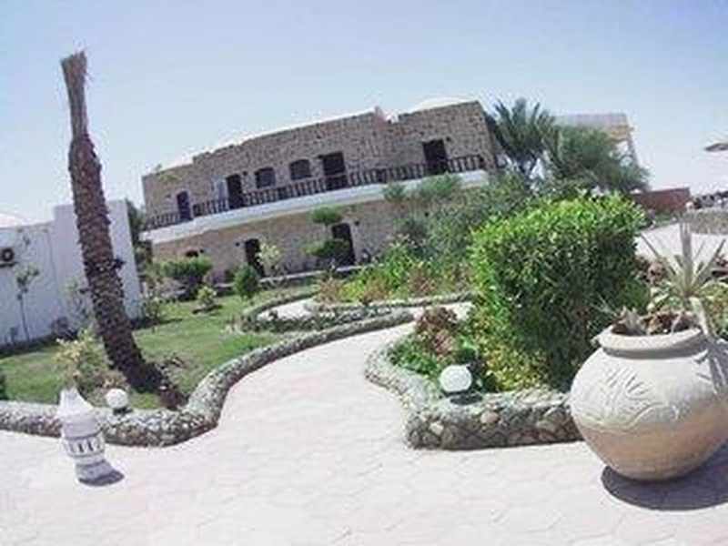 Dolphin Continental Hotel