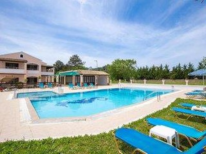 Nikos Pool Apartments Sidari