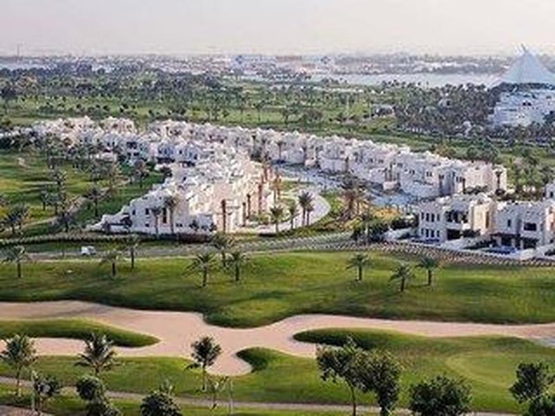 Pullman Dubai Creek City Centre Hotel & Residences
