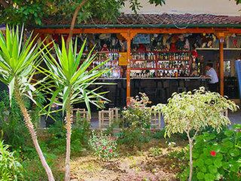 Mola Hotel