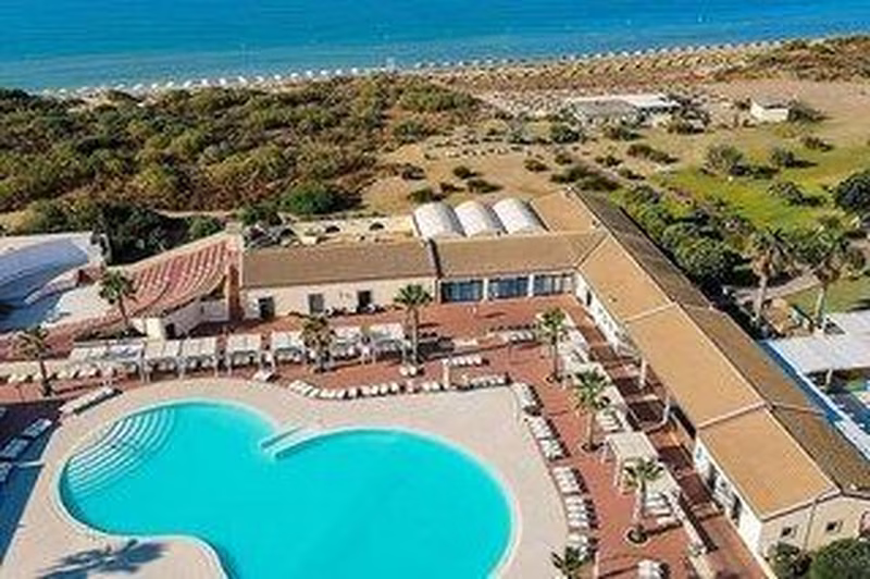 Sikania Eco Resort