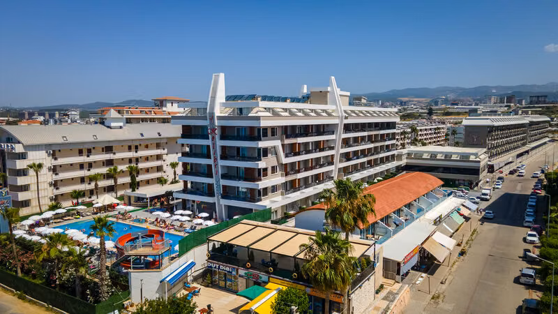 Grand Kolibri Prestige & Spa