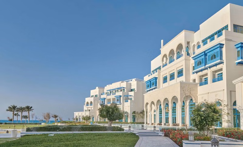 Hilton Salwa Beach Resort & Villas