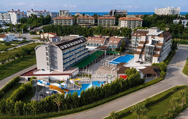 Art Poseidon Hotel
