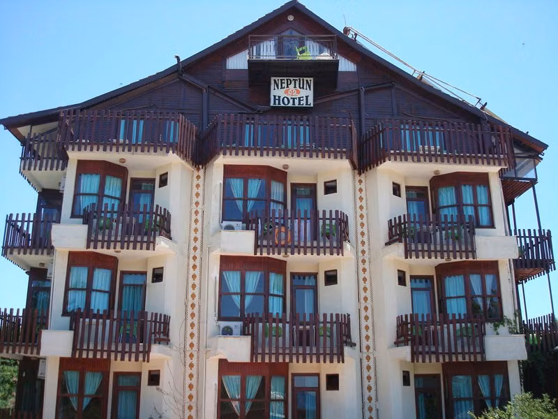 Neptün Hotel