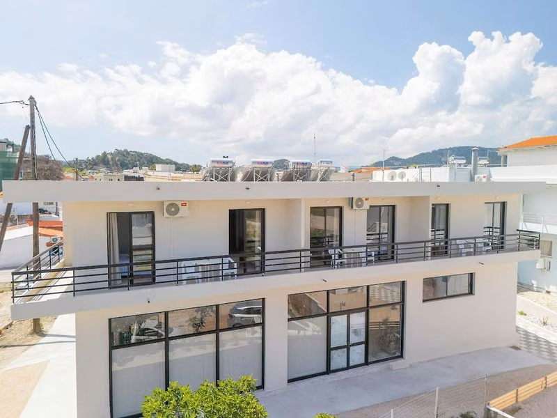 Blue Wave Suites - Ixia