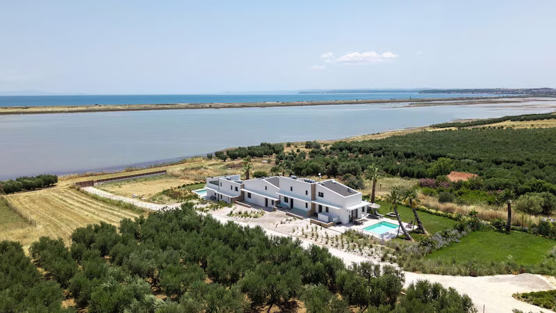 Flamingo View Suites