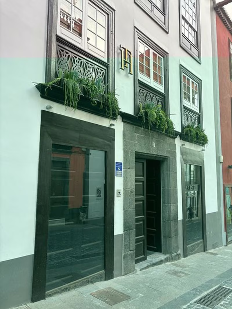 Holiday Time Calle Real