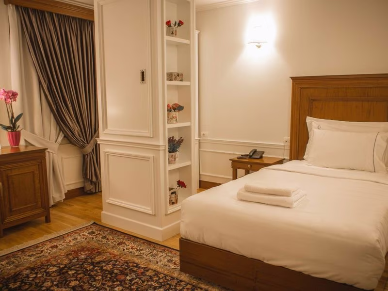 Opera Hotel