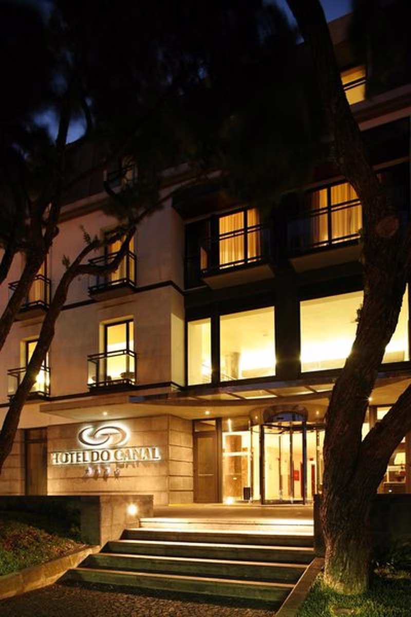 Canal Hotel