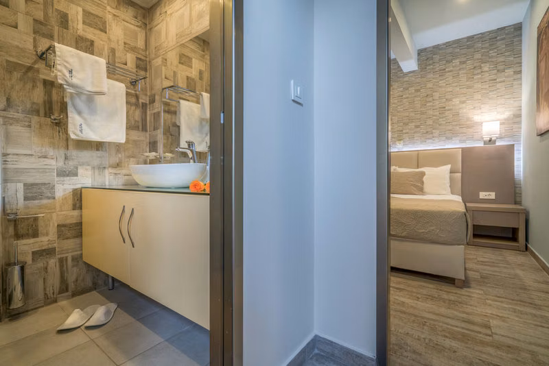 713DBDA29FA604A398F4F8D9BA1C8468