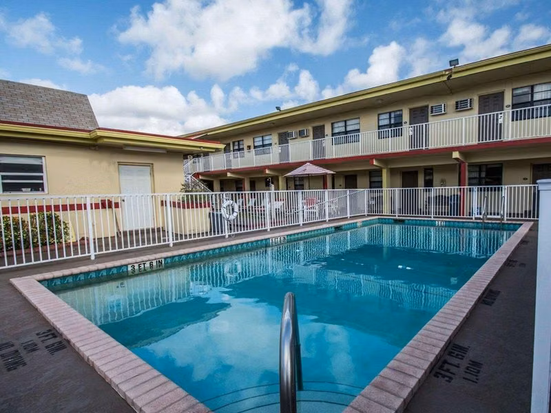 C861CDC8446A100BD1BA39B1232387D8