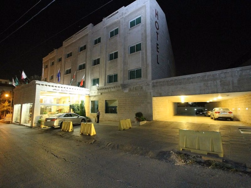 Al Thuraya Hotel