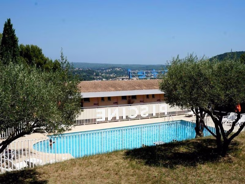 Logis Hotel Le Col De L'ange