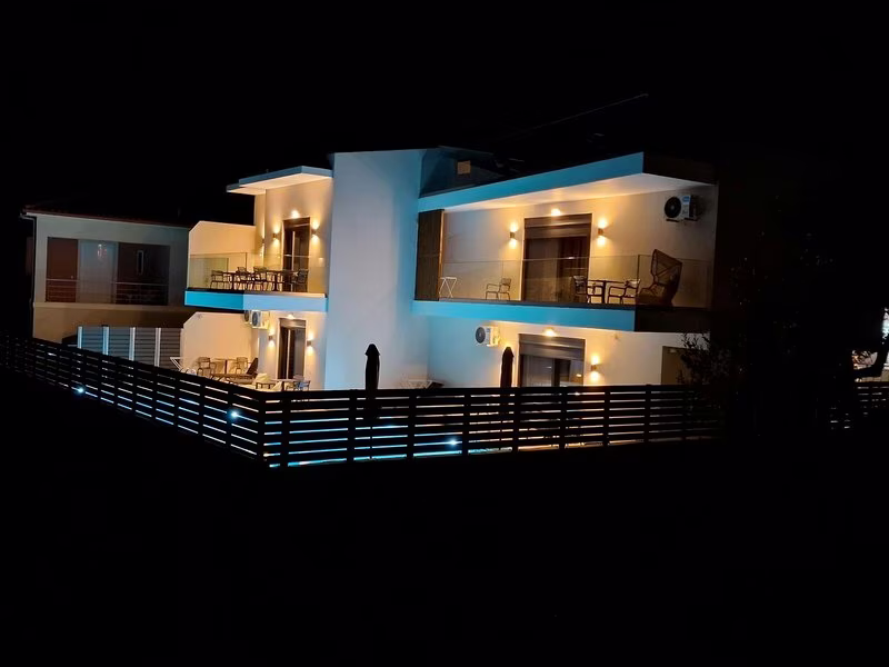 Aelia Luxury Apartments & Pool