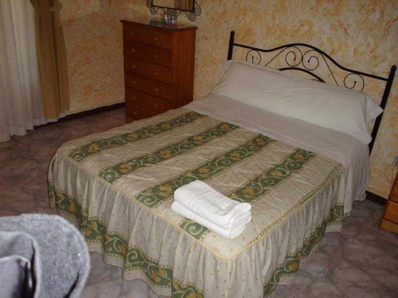 2DBC2D77B9E0AC4B78E4A7BED26904F9
