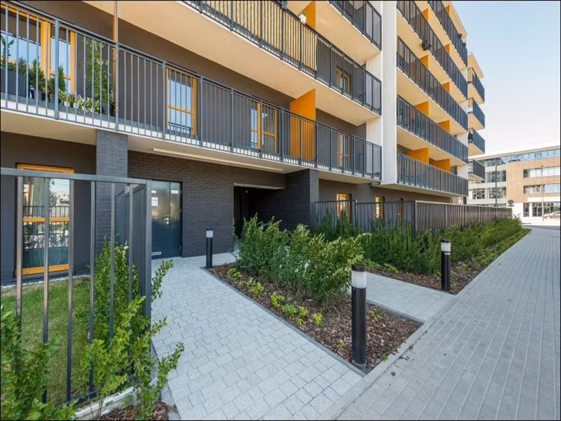 07E743F93E02A08C91A08E0C2EEE6D34