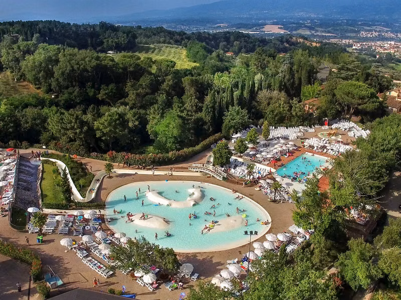 TUI KIDS Club hu Norcenni Girasole Village