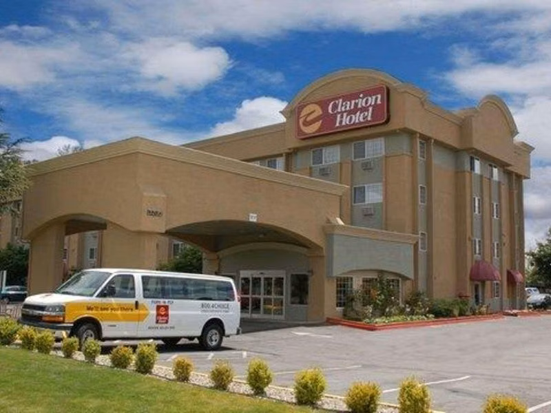 94C0F5DC34F71600E47A7E23682108CA