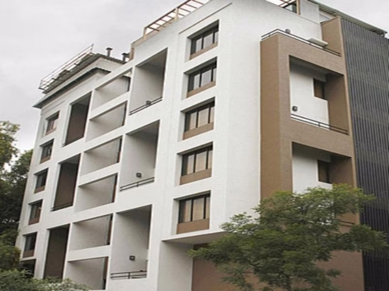 AR Suites Fontana Bay