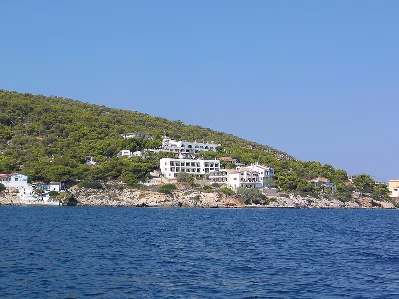 Dionysos Hotel