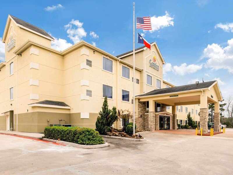 Comfort Inn & Suites IAH Bush Airport - East