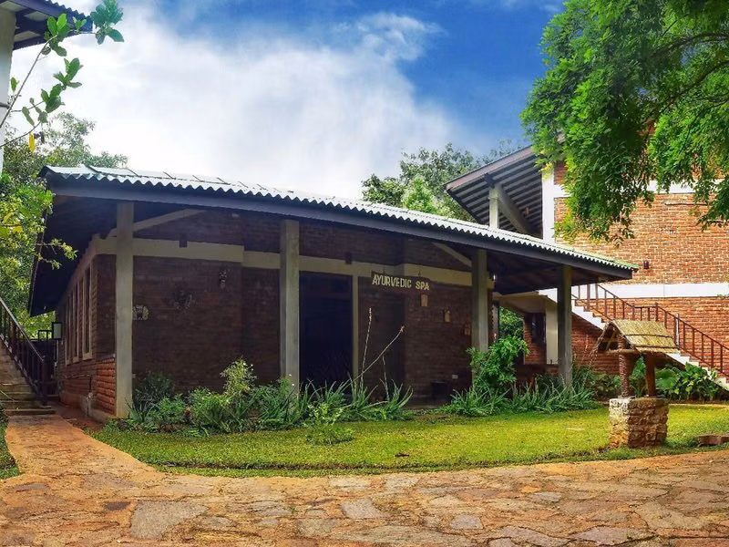 Camellia Resort and Spa
