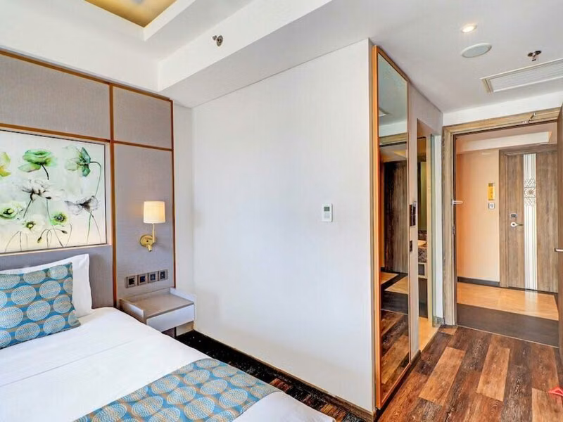 Arshika Bali Sunset Road