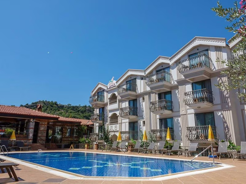 Magic Tulip Beach Hotel