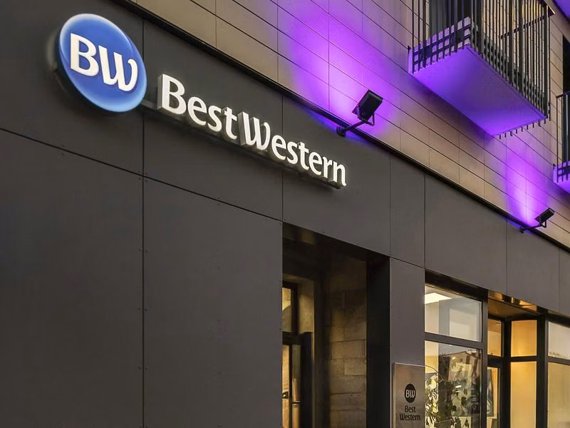 Best Western 11BAUER Paris St Ouen