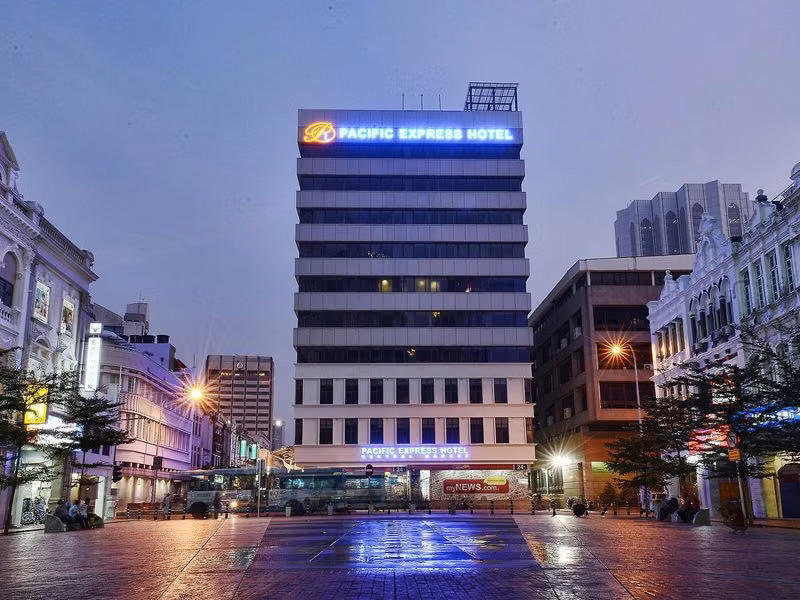 Pacific Express Hotel Central Market