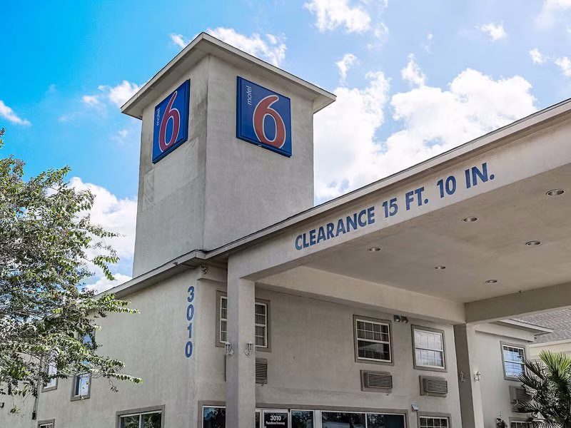 Motel 6 Pasadena Tx