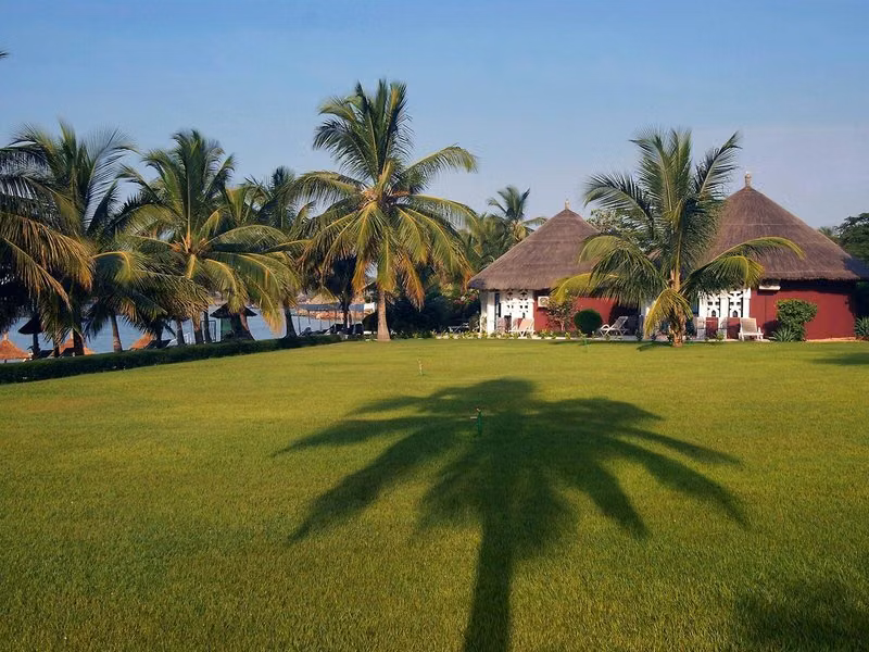 Royam Hotel