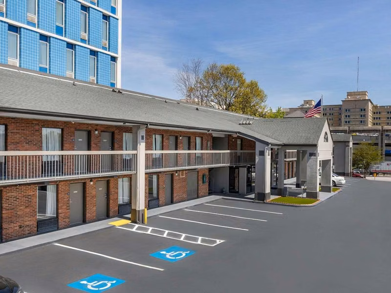 DEB99DD9AD6EF4D37A7FB046DF328F99