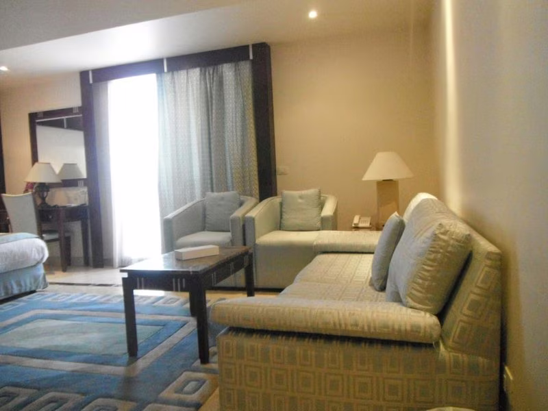 Romance Alexandria Hotel