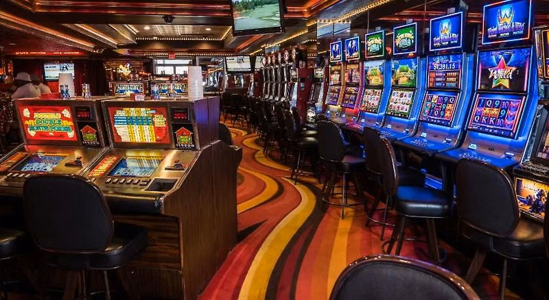 Skyline Hotel and Casino