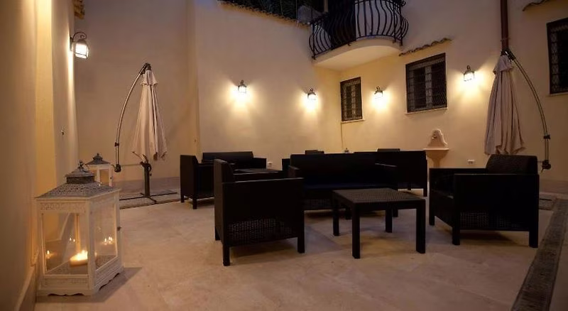 95E85E4C2819EBAD48C5C7823370D9EB